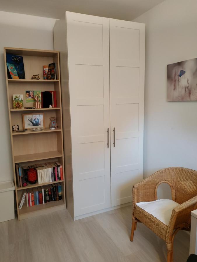 Bed & Breakfast Bonn 24 Mai Bis14 Juni Mit Hund In Der Wohnung Esterno foto